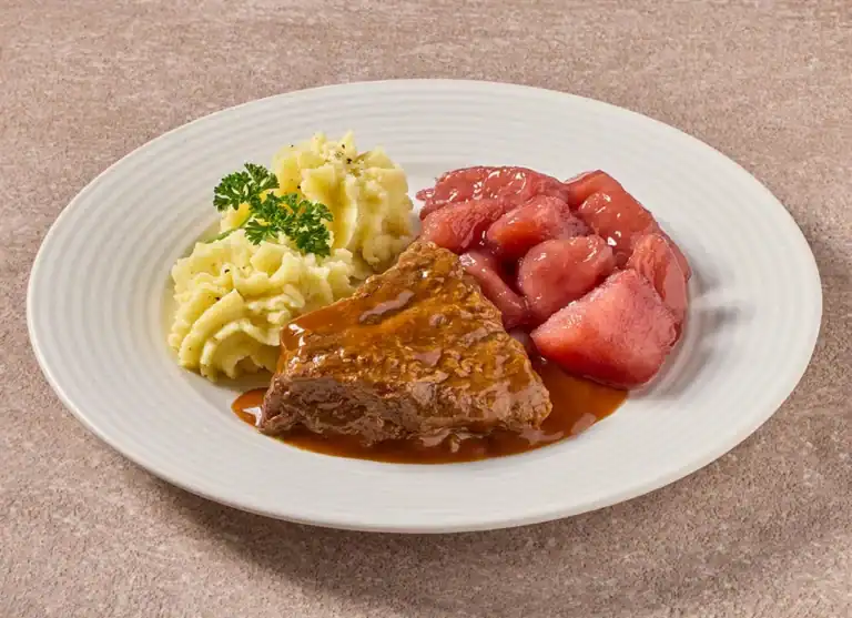 Runderlapje In Jus Met Hollandse Stoofperen En Aardappelpuree