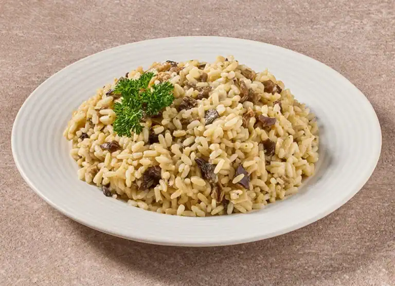 Romige Italiaanse Risotto Met Paddenstoelen