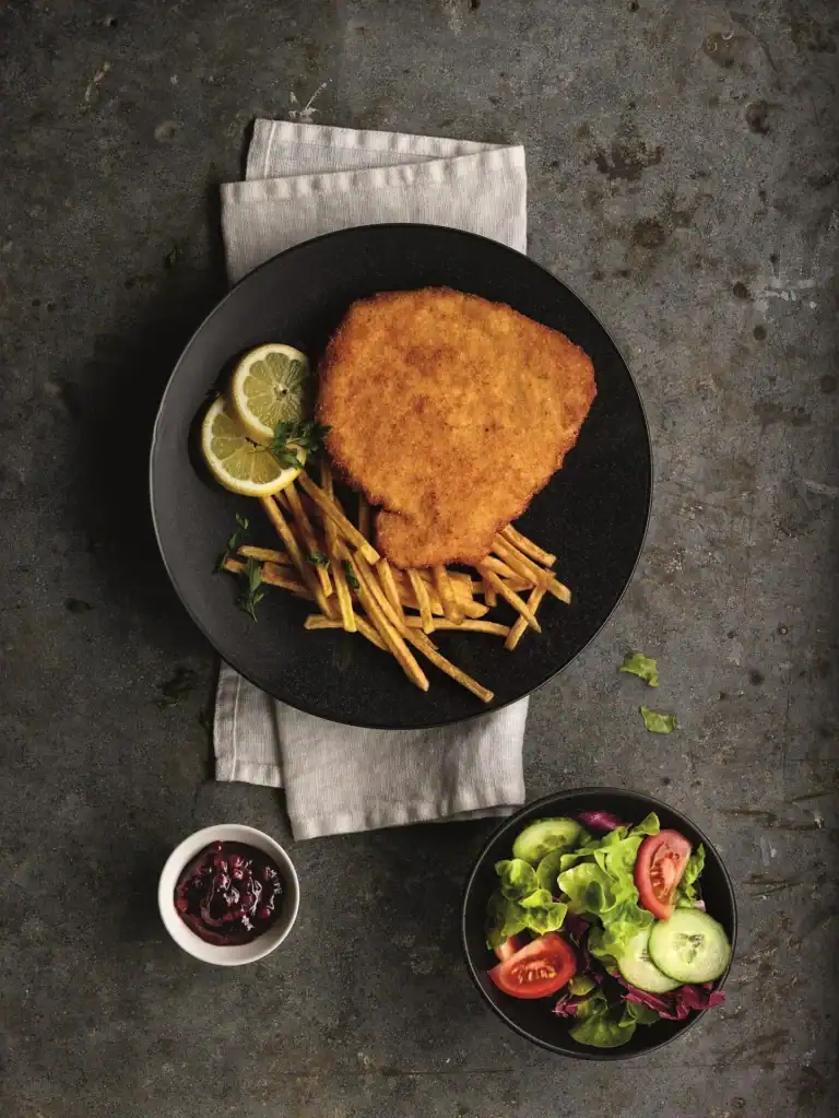 Varkensschnitzel Van Verse Varkensfilet, Met Vloeibare Kruidenmix, Met Extra Veel Goudgele Panade, G