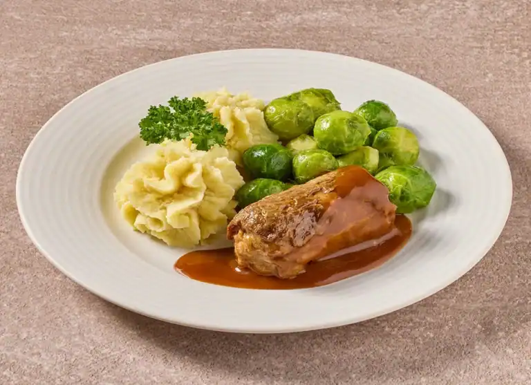 Slavink In Jus Met Spruitjes En Aardappelpuree