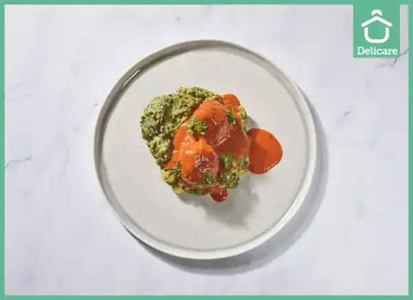 Boerenkoolstamppot Met Kalfsgehaktbal En Tomatensaus (Natriumarm)