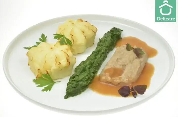 Varkenslapje In Jus Met Spinazie En Aardappelpuree